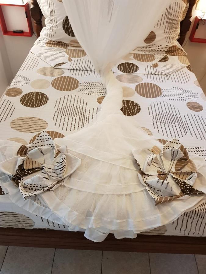 Label Kafe Lejlighed Bouillante Eksteriør billede